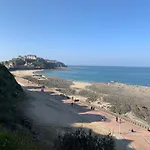 L'annexe, F2 Avec Jardin, 800 M De La *