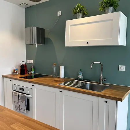 L'annexe, F2 Avec Jardin, 800 M De La بيت للعطل *